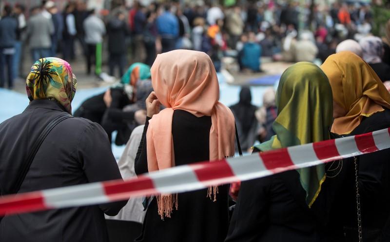 Wanita Muslim Diserang Dengan Pisau dalam Acara 'Mendukung Keanekaragaman' di Jerman